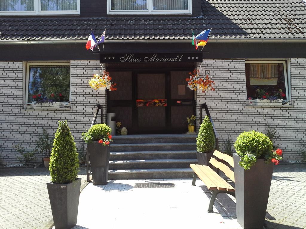 Haus Mariandl Hotel Düsseldorf Exterior foto
